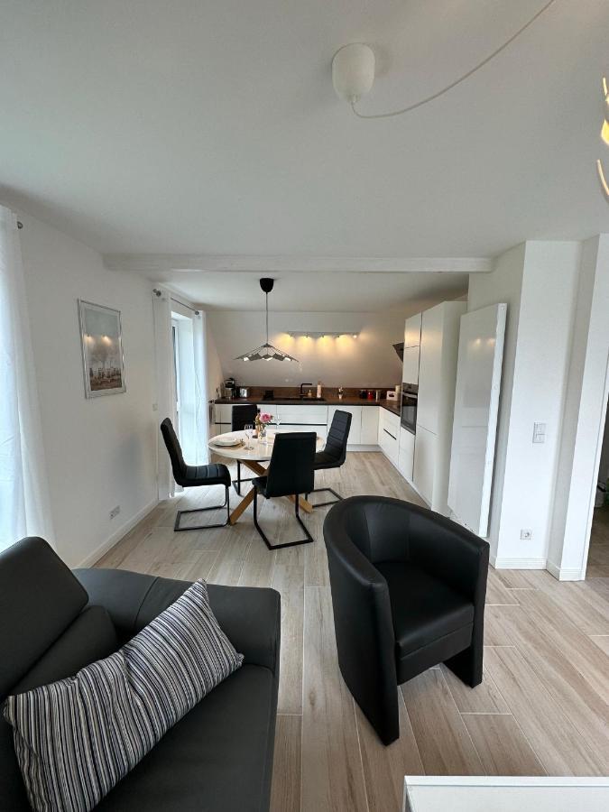 Helle, Grosszuegige Ferienwohnung Fuer 2 - 3 Personen Mit Parkplatz + E-Ladestation In Buchholz, Nordheide Buchholz in der Nordheide Esterno foto