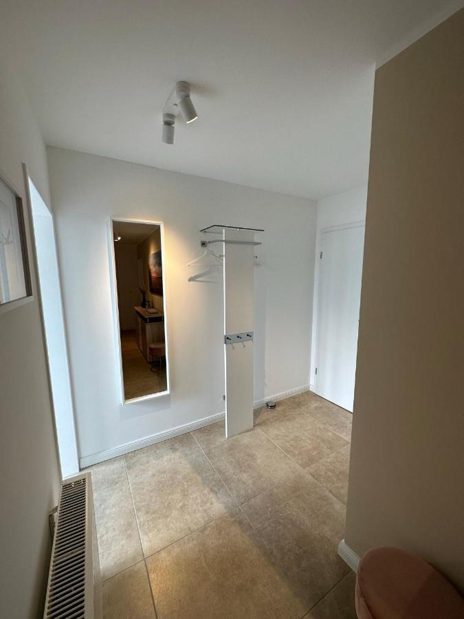 Helle, Grosszuegige Ferienwohnung Fuer 2 - 3 Personen Mit Parkplatz + E-Ladestation In Buchholz, Nordheide Buchholz in der Nordheide Esterno foto