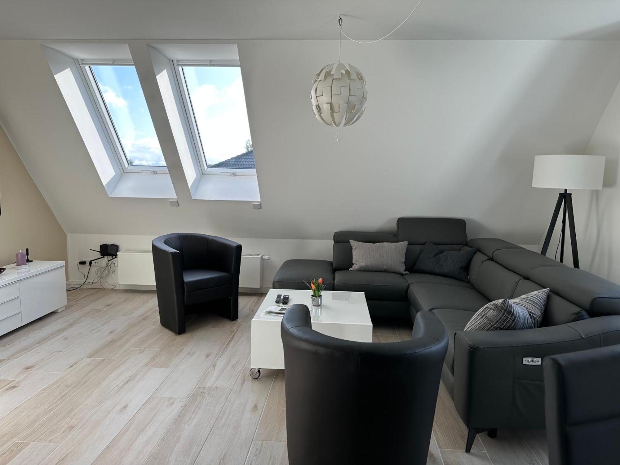 Helle, Grosszuegige Ferienwohnung Fuer 2 - 3 Personen Mit Parkplatz + E-Ladestation In Buchholz, Nordheide Buchholz in der Nordheide Esterno foto